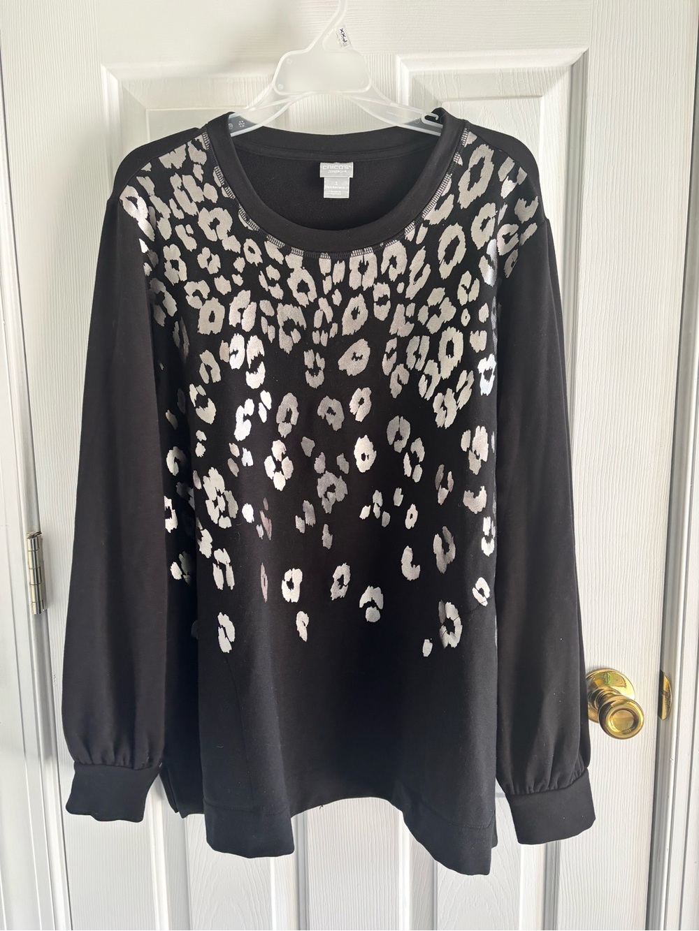 Women's Black Leopard Print Long Sleeve Tunic Chico's size 3